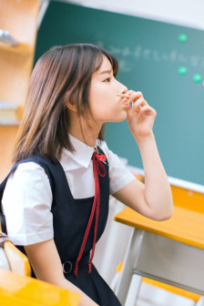 不够漂亮的我们